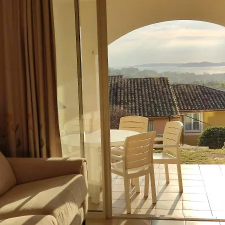 Jolie Pierre & Avec Vue Sur St Tropez * غريمو
