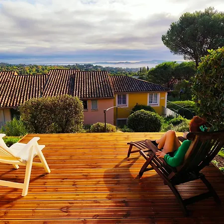 شقة Jolie Pierre & Avec Vue Sur St Tropez غريمو